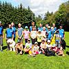 Beim Ferienprogramm des Blumberger Schäferhundevereins lernen 15 Kinder den Umgang mit Hunden. Unser Bild zeigt deie Kinder mit den ...