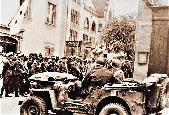 Bild 4: Zwischen Niederlage und Befreiung: Fotografien zeigen das Kriegsende in Südbaden