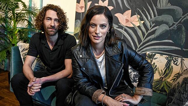 Sängerin Stefanie Kloß und Schlagzeuger Andreas Nowak von Silbermond, hier Anfang Juni anlässlich der Veröffentlichung ihres neuen ...