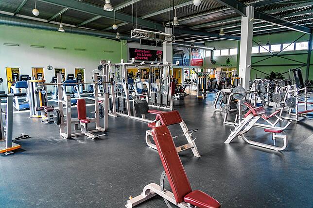 Bild 14: So bereiten sich die VS-Fitness-Studios auf den Neustart am 2. Juni vor