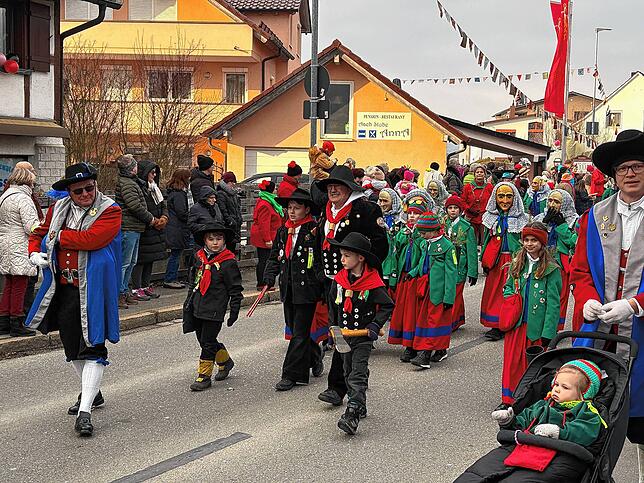 Bild 33: 50. Gründungstag der Mimmenhausener Bierkärhexen: Unsere Bildergalerie vom Umzug in Mimmenhausen