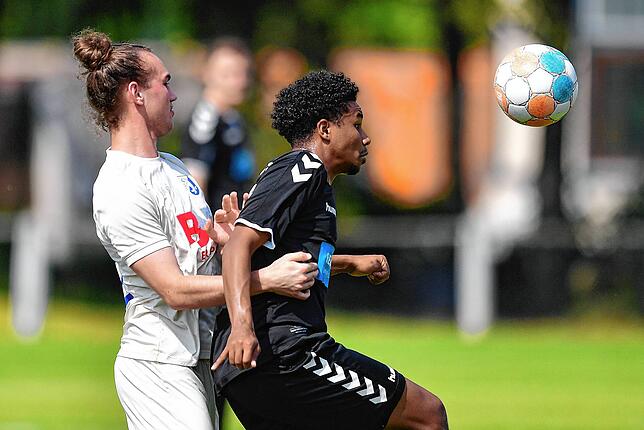 Bild 46: FC Erzingen verliert mit 2:4 bei Spitzenreiter VfR Hausen &ndash; und wir haben Bilder!