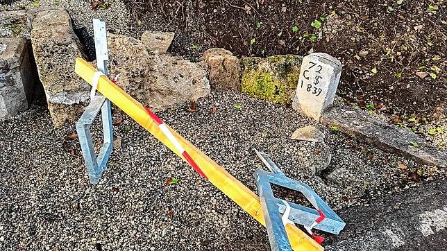 Die Sitzbank am Mattenbrunnen an der alten Bundesstraße zwischen Stühlingen und Weizen wurde zerstört, bevor sie fertiggestellt war.