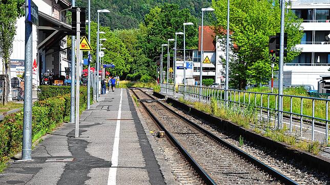 Am Bahnhof steht ein Um- und Ausbau an. Ein Steg mit Aufzug soll zum Beispiel über die Gleise führen.