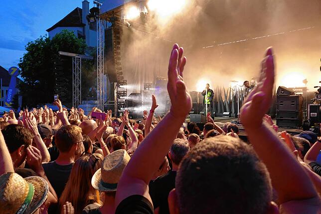 Bild 1: Markdorf Open Air: Einzigartiger Auftakt der Skunk Anansie bei den Open Air in Markdorf