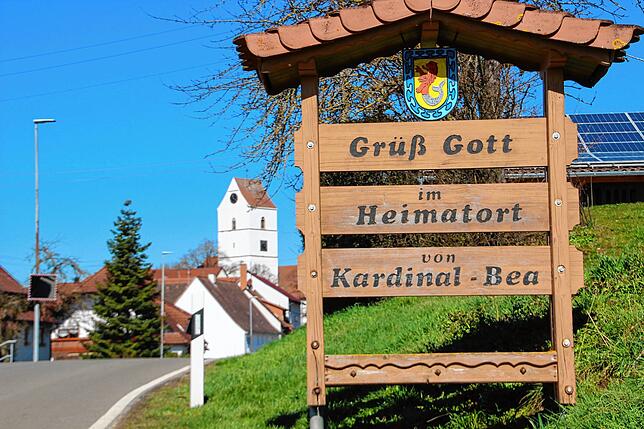 Die Riedböhringer sind stolz darauf, dass ein Kardinal aus ihrem Dorf stammt.