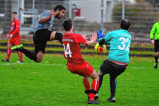 Bild 11: FC Schlüchttal unterliegt bei Bosporus FC Friedlingen trotz deutlicher Überzahl mit 1:2 &ndash; und wir haben die Bilder!