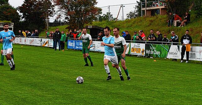 Bild 6: SV Waldhaus bezwingt den SV Obersäckingen mit 4:0 &ndash; und wir haben Bilder!