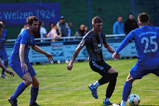 Bild 9: SG Stühlingen/Weizen bezwingt den FC Hochrhein mit 4:1 – und wir haben Fotos!