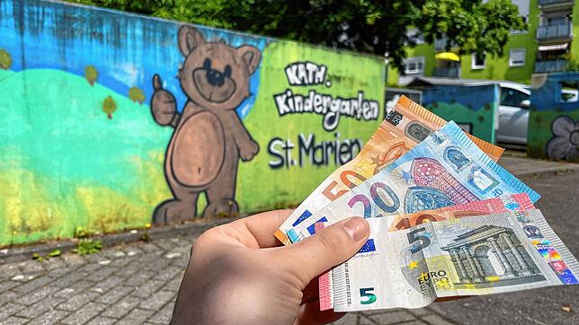 Die Eltern von Stockacher Kindergartenkindern müssen künftig mehr Geld in die Hand nehmen, wenn sie ihr Kind in einer der Einrichtungen ...