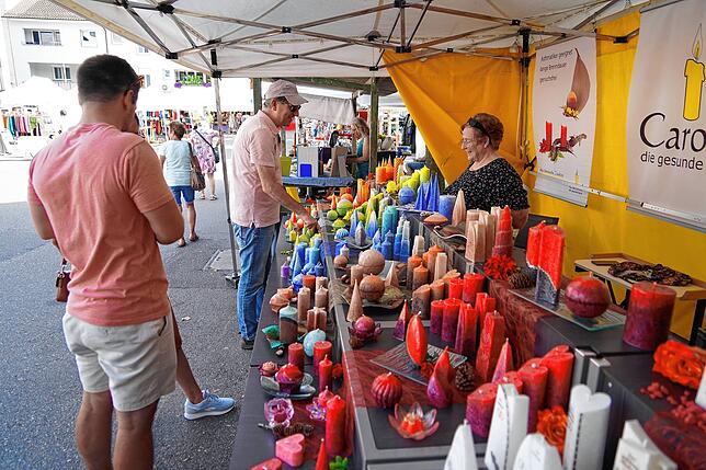 Bild 12: Bunte Vielfalt auf dem Marktplatz