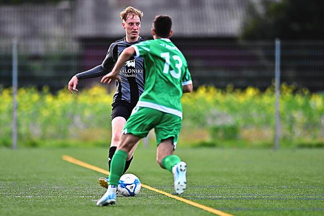 Bild 16: SV Herten setzt sich mit 4:1 gegen FC Hochrhein durch – und wir haben Bilder!