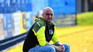 Pino Curia, der Trainer des SV Hölzlebruck, muss nach gutem Beginn am Ende die Punkte doch dem Tabellenzweiten FC Furtwangen überlassen.