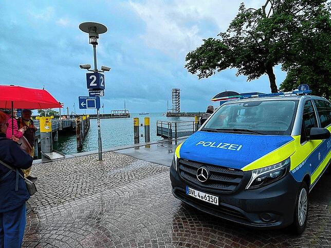 Die Suche nach dem vermissten Mann wurde am Dienstagmorgen im Bereich des BSB-Hafens fortgesetzt.