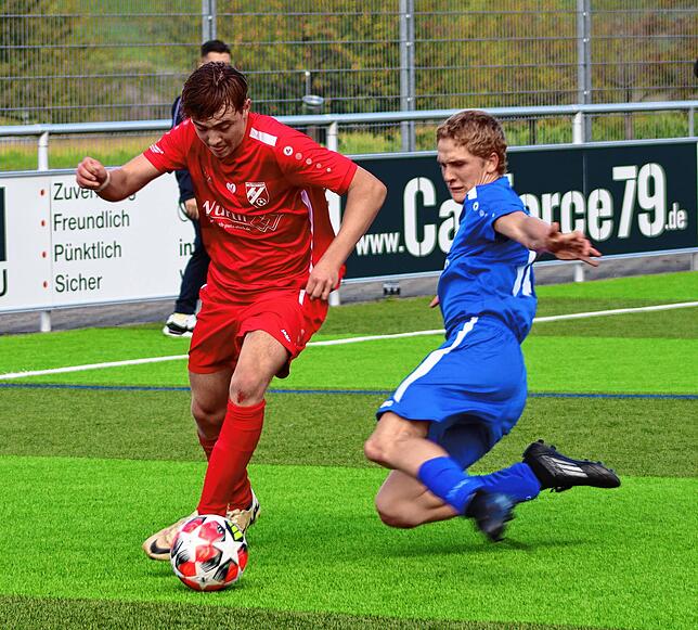 Bild 10: A-Junioren der SG Wutachtal gewinnen 8:1 beim FC Erzingen – und wir haben Fotos!