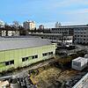 Die Baustelle am künftigen Berufsschulzentrum Konstanz. Ungefähr hier soll eine Dreifeld-Sporthalle entstehen.