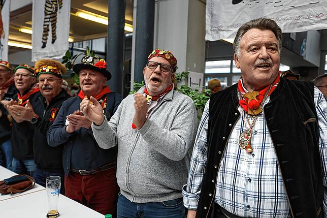 Bild 16: Jetzt geht es richtig los: Alle Bilder vom Männerfrühschoppen der  Narrizella Ratoldi
