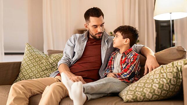 Was ist da los? Kinder haben rund um das neuartige Coronavirus Fragen. Diese sollten Eltern auch beantworten.