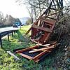 Umgekippter Hochstand auf der B34 beim Bad Säckinger Ortsteil Wallbach.