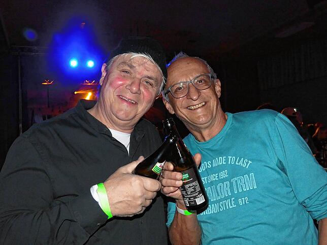 Bild 13: Jestetten: Bilder von großartiger Ski-Opening Party
