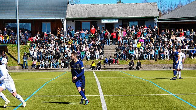 Fast 1000 Zuschauer verfolgten Anfang April das Kreisliga A1-Spitzenspiel zwischen der SG Schwarzwald-Union und der SG Eintracht. Für ...