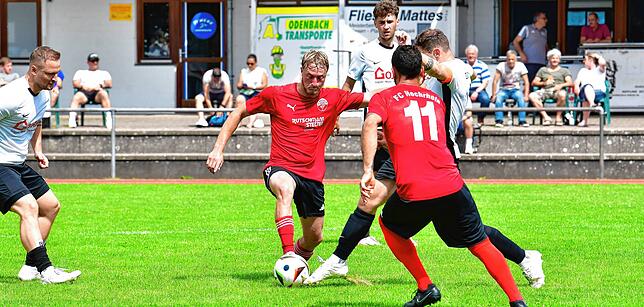 Bild 4: SG FC Wehr/Brennet spielt nur 1:1 gegen FC Hochrhein – und wir haben Fotos!