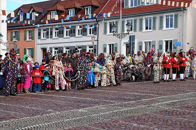 Bild 34: Die besten Bilder vom Narrenbaumsetzen in Markdorf