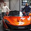 Die Brüder Kevin und Sören Maurer leiten die Geschäfte von Pamo Cars gemeinsam mit Martin Döring (von links).