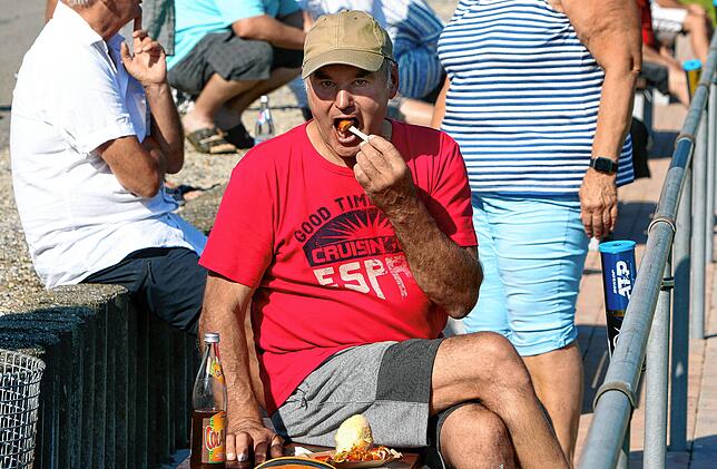 Bild 10: FV Walbertsweiler-Rengetsweiler gewinnt Duell mit TuS Immenstaad. Die besten Bilder!