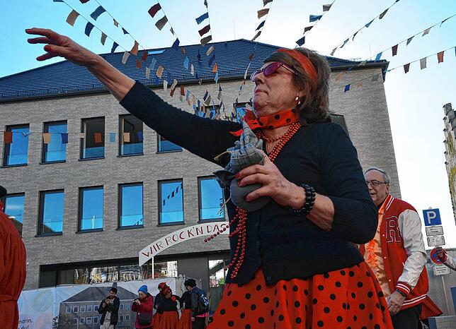 Bild 8: Der Sturm der Narren auf das Markdorfer Rathaus &ndash; Teil 2