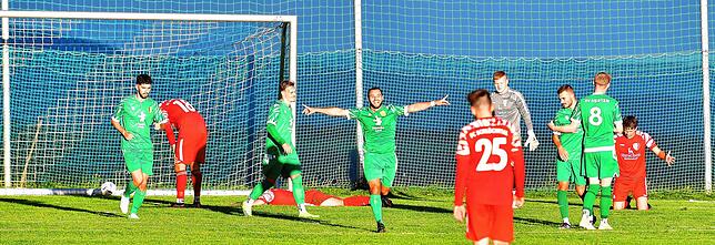 Bild 1: SV Herten siegt mit 4:3 beim FC Schlüchttal &ndash; und wir haben Bilder!