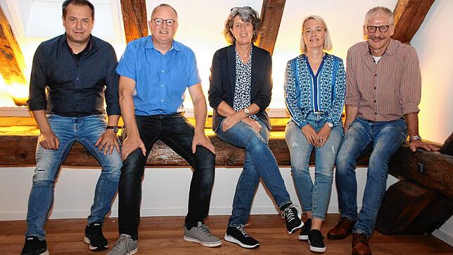 Die Vereinsspitze des neu gegründeten Vereins &bdquo;Kulturfreunde Thalheim&ldquo; (von links): Rainer Hafner, stellvertretender ...