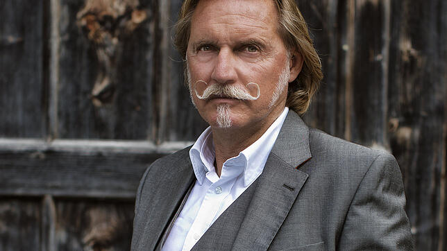 Ingo Lenßen kämpfte in &bdquo;Lenßen und Partner&ldquo; auf Sat.1 für das Recht. Heute macht er seinem Ärger über die Justiz in seinem ...