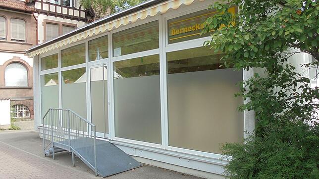 Der ehemalige Fruchtgummiladen wird jetzt notgedrungen zum Klassenzimmer umfunktioniert.