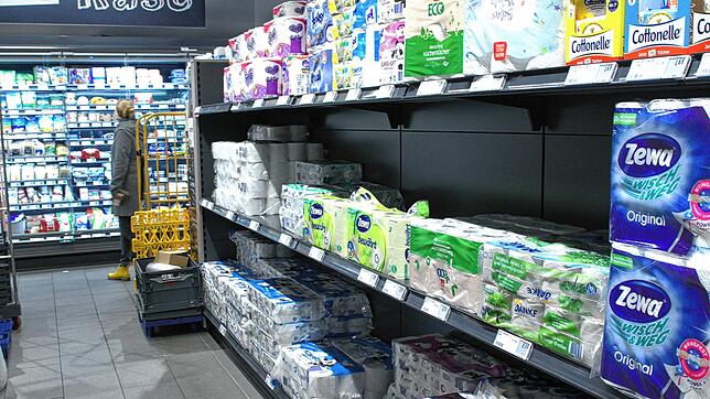Bild : Geht das Hamstern wieder los? Das sagen Konstanzer Supermarkt-Betreiber dazu
