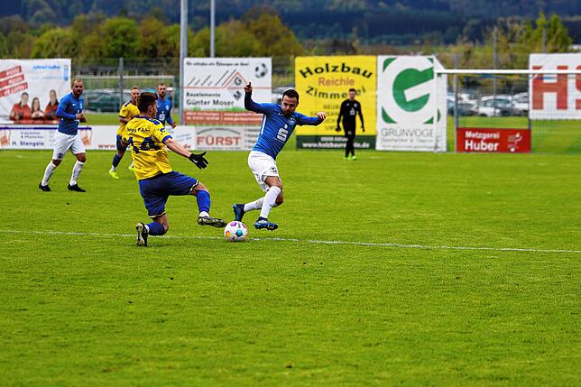 Bild 19: Intensives Unentschieden! Die Bilder vom Landesliga-Duell SpVgg F.A.L. gegen Hegauer FV