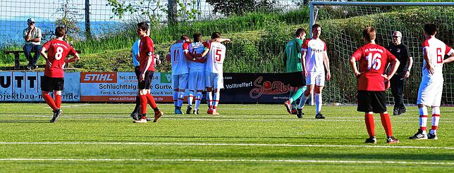 Bild 4: FC RW Weilheim setzt sich mit 5:2 gegen den FC Hochrhein durch &ndash; und wir haben Bilder!