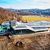 Das neue Schwaketenbad aus der Luft: Bis zur Eröffnung am 1. April 2022 sind es nur noch wenige Wochen.