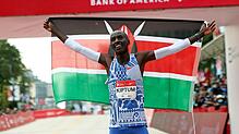 Kelvin Kiptum aus Kenia feierte erst 2023 seinen Weltrekordsieg beim Chicago-Marathon. Nun ist er mit nur 24 Jahren bei einem Autounfall ...