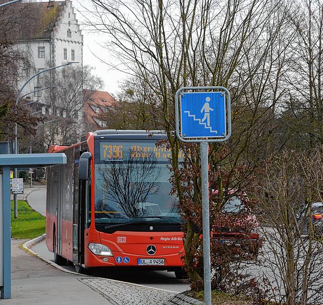 Bereits zum vergangenen Sommer wurde die RAB-Buslinie Markdorf – Immenstaad ausgebaut. Seither fahren die Busse werktags stündlich ...