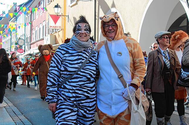 Bild 21: Die schönsten Bilder vom Kinderumzug und Kindernarrenbaumstellen am Fastnachtsdienstag