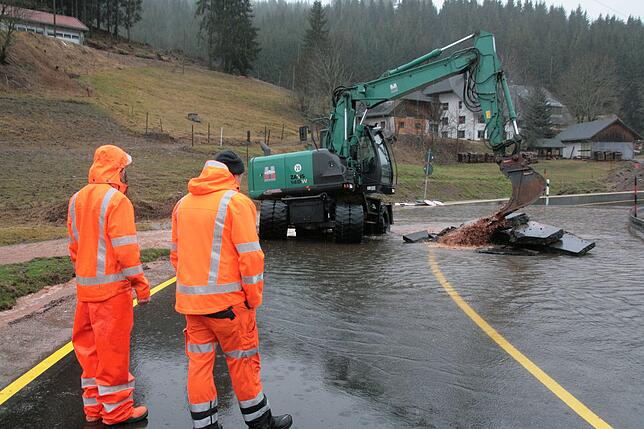 Der Einsatz an der Rohrbacher Brücke.