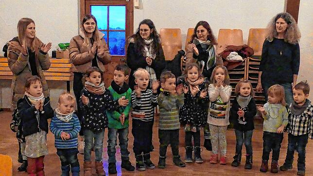 &bdquo;Wer will fleißige Handwerker sehn, der muss zu uns Kindern geh&lsquo;n.&ldquo; &ndash; Die Kinder des Kinderhauses Wunderfitz ...