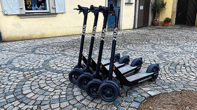 Kommen sie doch noch nach Markdorf oder kommen sie nicht? Solche dreirädrigen Scooter stehen laut Zeus bereit und könnten umgehend in ...