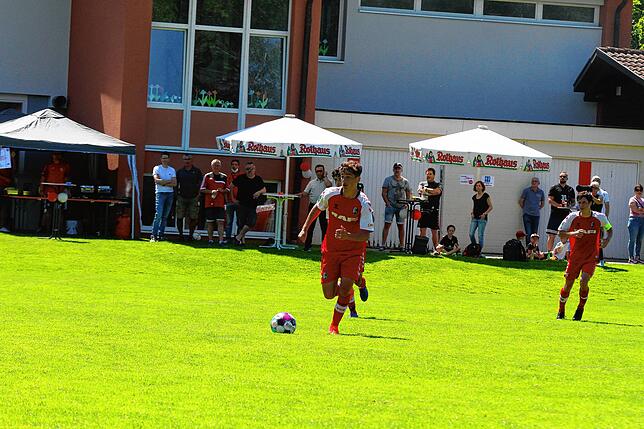 Bild 17: U17 des SC Freiburg trumpft im Testspiel zum 100-jährigen Jubiläum des FC Grießen auf &ndash; und wir haben Bilder!