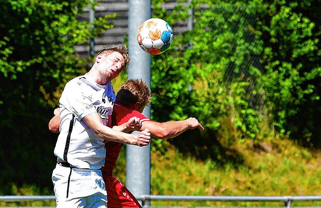 Bild 14: SC Lauchringen steigt nach 0:3 gegen Spvgg. Wutöschingen in die Kreisliga B ab &ndash; wir haben Bilder!