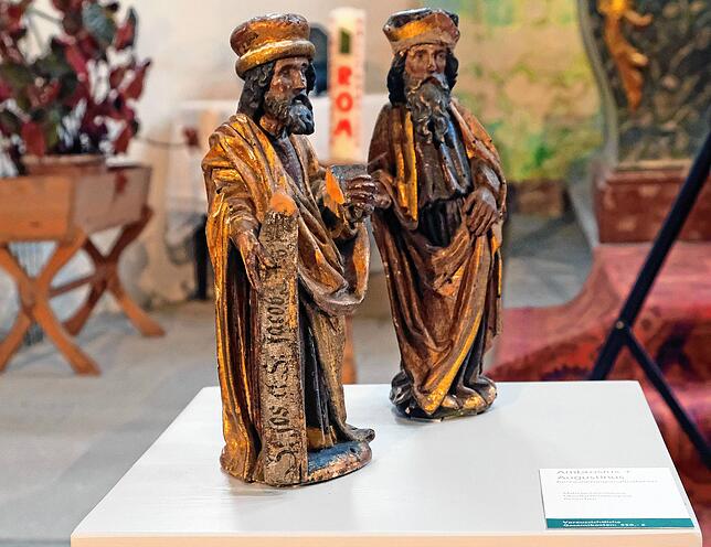 Die Heiligenfiguren des St. Ambrosius und St. Augustinus waren 1965 aus der Jodokkirche gestohlen worden und kamen vor einigen Monaten ...