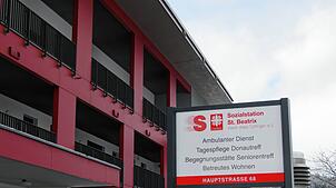 Seit fünf Jahren hat die Sozialstation im eigenen Gebäudekomplex ihren Sitz und bietet hier neben Verwaltung auch die Tagespflege, ...