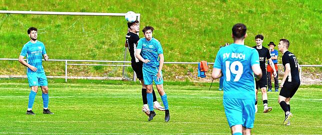 Bild 18: SV Buch besiegt die SG FC Wehr/Brennet mit 1:0 – und wir haben Fotos!