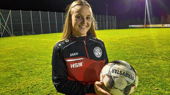 Corinna &bdquo;Coco&ldquo; Knisel ist Spielführerin bei den Verbandsliga-Fußballerinnen des SV Deggenhausertal.